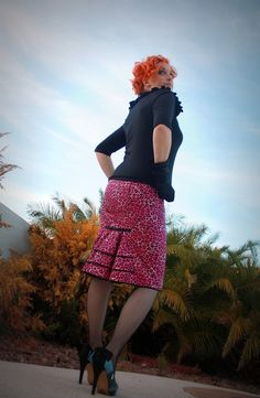 Wiggle Pencil Skirt Diy Skirts, Sunday Clothes, Classy Skirts, Skirt Inspiration, Skirt Tutorial, Pink Leopard Print, Skirt Skirt