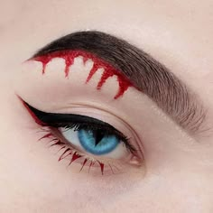 Fun Halloween Makeup Looks Easy, Demon Eye Makeup, Simple Spooky Makeup, Friday The 13th Makeup, Ghostface Makeup, Spider Eyeliner, Subtle Halloween Makeup, Halloween Eyeliner Looks