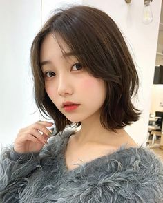 ボブディってどんな髪型？ヘアスタイル実例とスタイリングのコツをご紹介 Winter Things, Medium Hair, Tea, Hair Styles, Makeup, Hair, Make Up