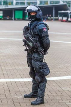 SEK/ MEK Modern German Soldier, Tactical Suit, Special Forces Gear, Special Police, Riot Police