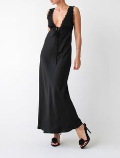 Venice Maxi Dress | Black Casual Sundress, Night Club Outfits, Maxi Dress Black, Backless Maxi Dresses, Black Women Fashion, Versatile Dresses, Long Sleeve Maxi, Inspired Dress, Party Dresses For Women