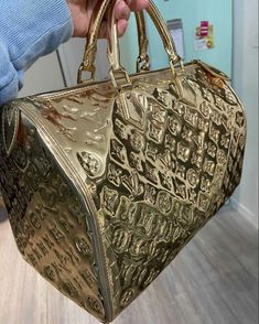 Duffle Bag With Money, Office Footwear Women, Luxury Gold Glossy Bag, Purse Full Of Money Aesthetic, Luxury Gold Bag With Bling, Footwear Ads, Office Footwear, Louis Vuitton Duffle Bag With Money, Dark Wizard