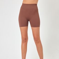 Originally - $75 Basically Brand New - No Wear And Tear Smooth, Seamless + Ultra Compressive, These Hot Pants Are So Comfy. They're Made To Move With Every Step, Squat Or Downward Dog. Compressive Short Seamless In The Zone, Downward Dog, The Zone, Cycling Shorts, Dresses Uk, Fashion Sale, Shorts Athletic, Biker Shorts, Sport Shorts