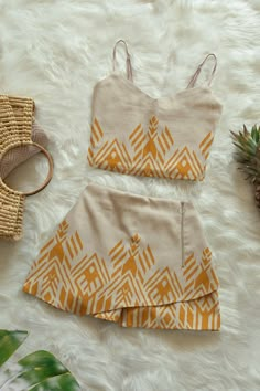 Yellow Bohemian Sets For The Beach, Diy Vetement, Top And Shorts Set, Crop Top And Shorts, Outfit Trends, Mode Vintage, Mode Inspiration, Narnia, Shorts Set