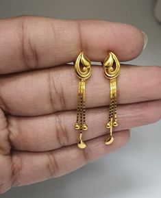 22K Yellow Gold Ladies Drop Earrings  Metal : 22K Gold 916   Gold Weight: 3.9 grams Drop Length :- 4.0 CM   Packaging : Elegant Box  Shipping Free in UK Shipping World Wide : See Policy Payment : PayPal, Credit Card, Bank Transfer Returns Policy : 14 Days Hassle Free Returns for 100% Refund   To try this item Or View More from our collections  Please Visit Our North West London Showroom Long Chain Earrings Gold, Gold Earrings For Kids, Small Earrings Gold, Gold Jewels Design, Neck Pieces Jewelry, New Gold Jewellery Designs, Gold Earrings Models, Long Gold Earrings, Gold Bridal Earrings