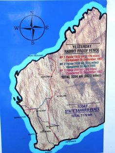 a map of the state of hawaii with its capital and major cities on it's side