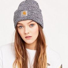 New Stock Black & White Womans Carhartt Hat Cap Beanie Unisex Perfect For Winter Authentic Merchandise Carhartt Headband, Womens Carhartt Beanie, Pink Carhartt Beanie, Carhartt Beanie Outfit, Carhartt Outfits, Bonnet Outfit, Black Carhartt Beanie, Bonnet Carhartt, Carhartt Cap