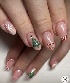 Santa Nails, Festive Nail Designs, Christmas Tree Nails, Tree Nails, Nagel Tips, Cute Christmas Nails, Christmas Nails Easy, Christmas Gel Nails, Christmas Nail Art Designs