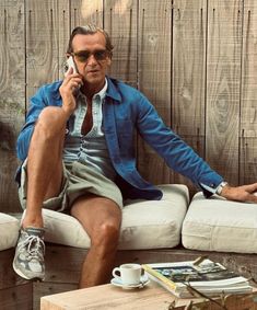 Gentleman Style Summer, Sprezzatura Style, Long Sleeve Shirt Outfits, Style Girlfriend, New Balance Outfit, Mens Shorts Outfits, Fall Outfits Men