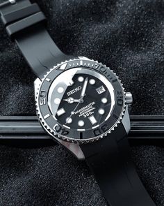 Logo Dc, Future Watch, Seiko Skx, Gentleman Watch, Seiko Diver, Mens Fashion Watches, Mens Fashion Rugged