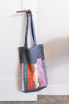 📚✨ The cutest book tote bags are here! ✨
​
​Carry your favorite reads in style with Pippi Post’s bookish tote bags. Perfect for trips to the library, bookstore hauls, or everyday errands. 🛍️💖 These totes are sturdy, stylish, and designed for book lovers like you! 🌟
​
​Tap to shop your new favorite tote and make every outing a little more bookish. 📖💼
​
​#BookToteBag #BookLoverStyle #PippiPost #LibraryHaul #BookishAccessories