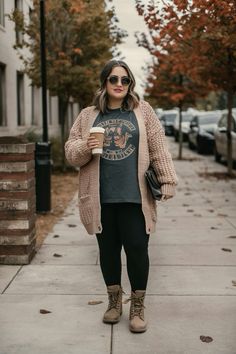 Plus Size Fall Casual Outfits 2024, Winter Outfits Comfy Cute, Autumn Winter Fashion Plus Size, Cozy Plus Size Fall Outfits, Fall Mid Size Outfits 2024, Boho Fall Outfits Midsize, Plus Size November Outfits, Midsize Lazy Outfit, Midsize Style Casual