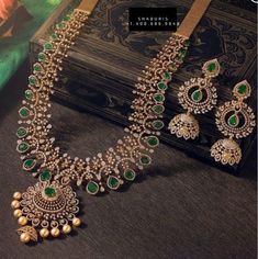 Luxury Ornate Silver Temple Necklace, Luxury Silver Tikka In Temple Jewelry Style, South Indian Blouse, Blouse Designs Saree, Diamond Haram, Designer Jewelery, Uncut Diamond Necklace, Diamond Necklace Indian, Indian Blouse Designs