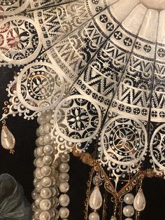 Lace Painting, Exquisite Gowns, Old Paintings, Detail Art, Classical Art, Bobbin Lace, Lace Collar, Heart Art, Beautiful Tattoos