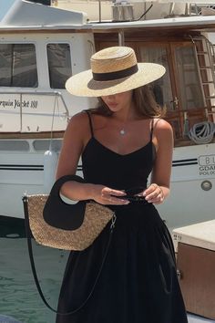 Chique Outfit, Europe Outfits, Chique Outfits, Italy Outfits, Looks Chic, Classy Women