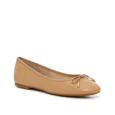 Lauren Ralph Lauren-Jayna Ballet Flat Highlight a casual look or finish off a formal one with the Jayna ballet flat from Lauren Ralph Lauren. Crafted from leather, this pair sports a versatile silhouette offset by a charming bow detail for added flair. Ralph Lauren Flats, Spring Office Flats With Branded Insole, Almond Toe Flats For Spring Business Casual, Spring Almond Toe Flats For Business Casual, Spring Business Casual Almond Toe Flats, Spring Business Casual Leather Flats, Classic Synthetic Ballet Flats For Work, Spring Formal Ballet Flats With Removable Insole, Classic Synthetic Ballet Flats For Spring