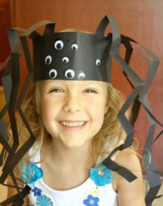 Spider Headband Craft, Spider Headband, Spider Theme, Halloween Kindergarten, Itsy Bitsy Spider, Halloween Classroom, Hallowen Costume, Halloween Preschool, Easy Halloween Crafts