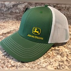 Nwt John Deere Men’s Adult Hat Cap Green Mesh Snapback One Size Farmer Tractor **Flaw- Couple Very Small Spots On The White Mesh (See Last Photo) Fitted White Trucker Hat, White Fitted Trucker Hat, Classic Green Hat With Curved Bill, White Fitted Snapback Hat With Curved Brim, Classic Green Curved Bill Hat, Fitted White Snapback Hat, John Deere Accessories, Farmer Tractor, John Deere Hats