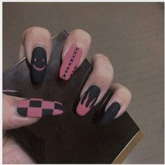 Spring Trendy Nails Black, Nail Ideas Fire, Nail Art Fire Flames, Fake Nails Ideas, Fire Nails Designs, Nail Inspo Grunge, Plain Nail Art, Anime Nail Ideas, Anime Inspired Nails