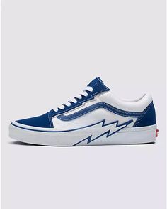 2-Tone Old Skool Bolt Shoe Cool Vans Shoes, 80s Shoes, Vans Old School, Boys Vans, Shoe Warehouse, Y2k Accessories, Tenis Nike, Cool Vans