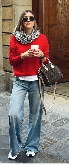 Sweater Jeans Outfit, Sweater And Jeans Outfit, Outfits Con Jeans, Sweater Jeans, Best Casual Outfits, Boho Chic Outfits, Older Fashion, Quick Outfits, Fashion 101