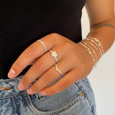 #aneis #aneisdeprata #prata925 #pulseiras #maedapratas Pretty Bracelets, Vision Board, Coco, Silver Rings, Nails, Silver, Beauty