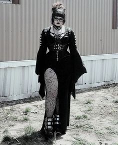 Thick Goth Baddie, Alt Aesthetic Outfits, Curvy Goth Outfit, Chubby Goth Outfit, Winter Outfits Plus, Winter Outfits Plus Size, Fall Outfit Plus, Fall Outfit Plus Size, Chubby Goth