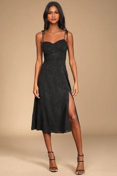 Black Wedding Guest Dresses, Dresses Lulus, Guest Attire, Wedding Attire Guest, Grad Dresses, Looks Black, The Guest, Floral Jacquard, Jacquard Dress Black Wedding Guest Dresses, Dresses Lulus, Midi Dress Black, Looks Black, Grad Dresses, Floral Jacquard, Jacquard Dress