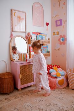 Cozy Toddler Girl Room, Toddler Reading Nook Girl, Reading Nook Toddler Room, Toddler Girl Reading Corner, Daughters Room Ideas, Flower Toddler Room, Reading Corner Toddler Room