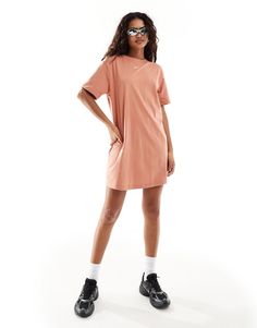 Dresses by Nike Low effort, high reward Crew neck Logo embroidery Drop shoulders Relaxed fit Nike Essentials, Tshirt Dress Outfit, Winter Party Dress, Shirt Dress Style, Long Sleeve Floral Dress, Orange Fashion, Satin Slip Dress, Active Wear Leggings, Petite Maternity