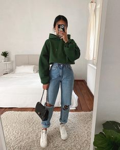 Uni Outfits, Outfit Jeans, فستان سهرة, Trendy Fall Outfits, Green Hoodie, Causual Outfits, Pinterest Outfits, Outfits Casual