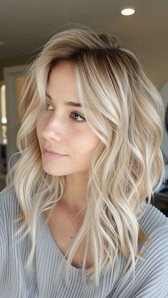 Summer Blonde Hair, Blonde Hair Inspiration, Blonde Hair Looks, Blonde Hair With Highlights, Hair Affair, Penteado Cabelo Curto, Blonde Balayage, Hair Color Ideas, Hair Transformation