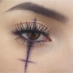 Hallowen Schminke, Goth Eye Makeup, Halloweenský Makeup, Holloween Makeup, Punk Makeup, Halloween Eye Makeup, Graphic Makeup, Swag Makeup, Smink Inspiration