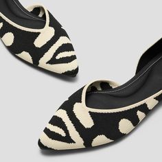 Pointed-Toe Flats (Melia), ECRU TIGER, EU39 Trending Flats, Professional Attire, Shoes Flats Sandals, Pointed Toe Flats, White Flats, Mesh Bag, Recycle Plastic Bottles, Sneaker Heels, Daily Look