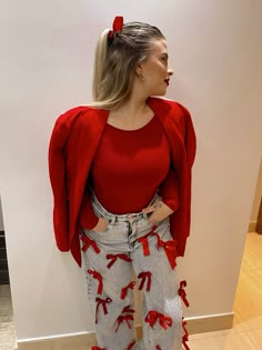 Dress Winter, Fashion Design Sketches, Refashion Clothes, Red Outfit, Pink Outfits, Winter Dresses, Cute Casual Outfits, Look Fashion, Christmas Outfit