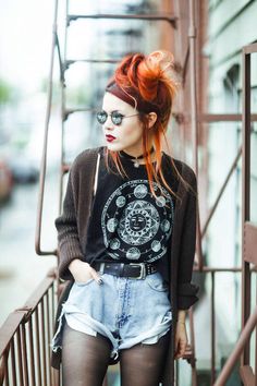 Super Casual Outfits, Neo Grunge, Luanna Perez, Tokyo Street Fashion, Grunge Look, Hair Clothes, Sun Sign, Color Photo