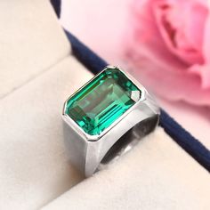 Ring For Man, Silver Emerald Ring, Green Gemstone Ring, Rings Jewelry Fashion, May Birthstone, Emerald Engagement, Ring Pictures, Engagement Rings For Men, Emerald Stone