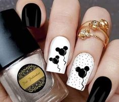 Disney Sweethearts Night Nails, Disney Nail Inspiration, Disney Nails Black And White, Disney Inspired Nails Gel, Nails Inspiration Disney, Black And White Disney Nails, Mickey Balloon Nails