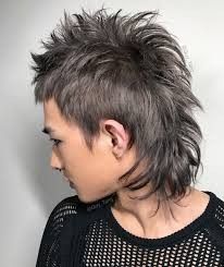 Hipster Hair, Under Hair Color, Short Punk Hair, Rocker Hair, Funky Short Hair, Short Ombre Hair, Shaggy Short Hair, Mullet Haircut, Guy Tang