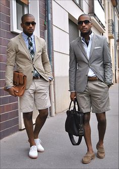 blazer and shorts Suits And Ties, Blazer E Short, Men In Suits, Herren Style, Men In Black, Blazer And Shorts, Fashion Night