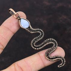 Unique Blue Chalcedony Jewelry, Wire Wrapped Snake, Wire Wrapped Jewelry Pendant, Wire Wrap Jewelry Designs, Wire Wrapped Jewelry Diy, Wire Wrapped Bangles, Snake Pendant, Electroformed Jewelry, Wrap Jewelry