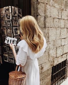 Basket Bag Outfit, Camille Styles, Lara Stone, Shotting Photo, Bag Outfit, Trendy Swimwear, Redhead Girl, Wicker Basket, Basket Bag