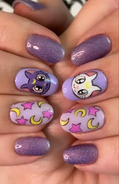 Artemis and Luna on the middle finger nails, Usagi’s blanket and purple with glitter for the others. By Why Not Nails Sailor Moon Nails Design, Steven Universe Nails, Sailor Moon Painting, Cartoon Art Nails, Cute Cartoon Nails, Sailor Moon Nail Art, Uñas Sailor Moon, Artemis And Luna, Minnie Nails