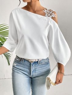 Fancy Shirt, Batwing Sleeve Blouse, Stylish Tops For Women, Fancy Tops, Fashion Tops Blouse, 2024 Fashion, White Top, Classy Outfits