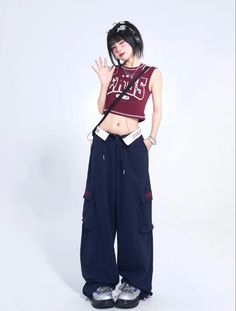 Y2k Standing Poses, Hip Hop Outfits For Women, Baggy Cargo Pants Women, Pose Mannequin, Korean Grunge, Oversized Korean Fashion, Grunge Hippie, Ripped Jeans Women, Black Wide Leg Trousers