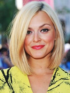 long bob: Fearne Cotton sleek blonde bob Longbob Hair, Long Bobs, Medium Bob, Bob Hairstyles For Thick, Long Bob Haircuts, Lob Haircut, Long Bob Hairstyles, Hairstyle Look