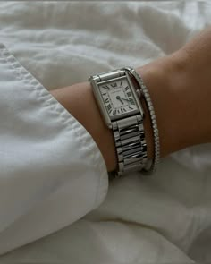 Cartier Tank Watch Woman Silver, Silver Cartier Watch, Silver Watch Outfit, Casio Silver Watch, Cartier Watch Tank, Vintage Cartier Watch, Casio Watch Women, Cartier Watches Women, Silver Bracelet Stack