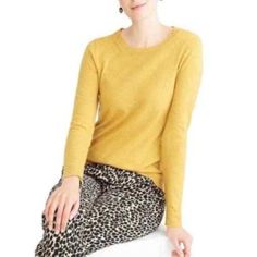 J. Crew Women's Cotton Wool Blend Teddie Sweater In Heather Marigold (Yellow/Gold) Style F5199 Long Sleeves Cotton/Merino Wool/Polyamide Blend Machine Washable Size Xs Pit To Pit: 17.5" Wide Length: 24" Long New With Tags. Check Out The Other Items Listed In Our Store! J Crew Teddie Sweater, Marigold Yellow, Jcrew Collection, Jcrew Sweater, Top Shirt Women, Yellow Sweater, Pullover Designs, Cotton Wool, J Crew Factory