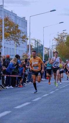 a group of people that are running in a race