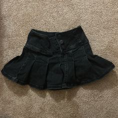 Bdg Urban Outfitters Xs Denim Pleated Mini Skirt Denim Pleated Mini Skirt, Bdg Urban Outfitters, Pleated Mini Skirt, Black Gray, Mini Skirt, Urban Outfitters, Black And Grey, Womens Skirt, Mini Skirts